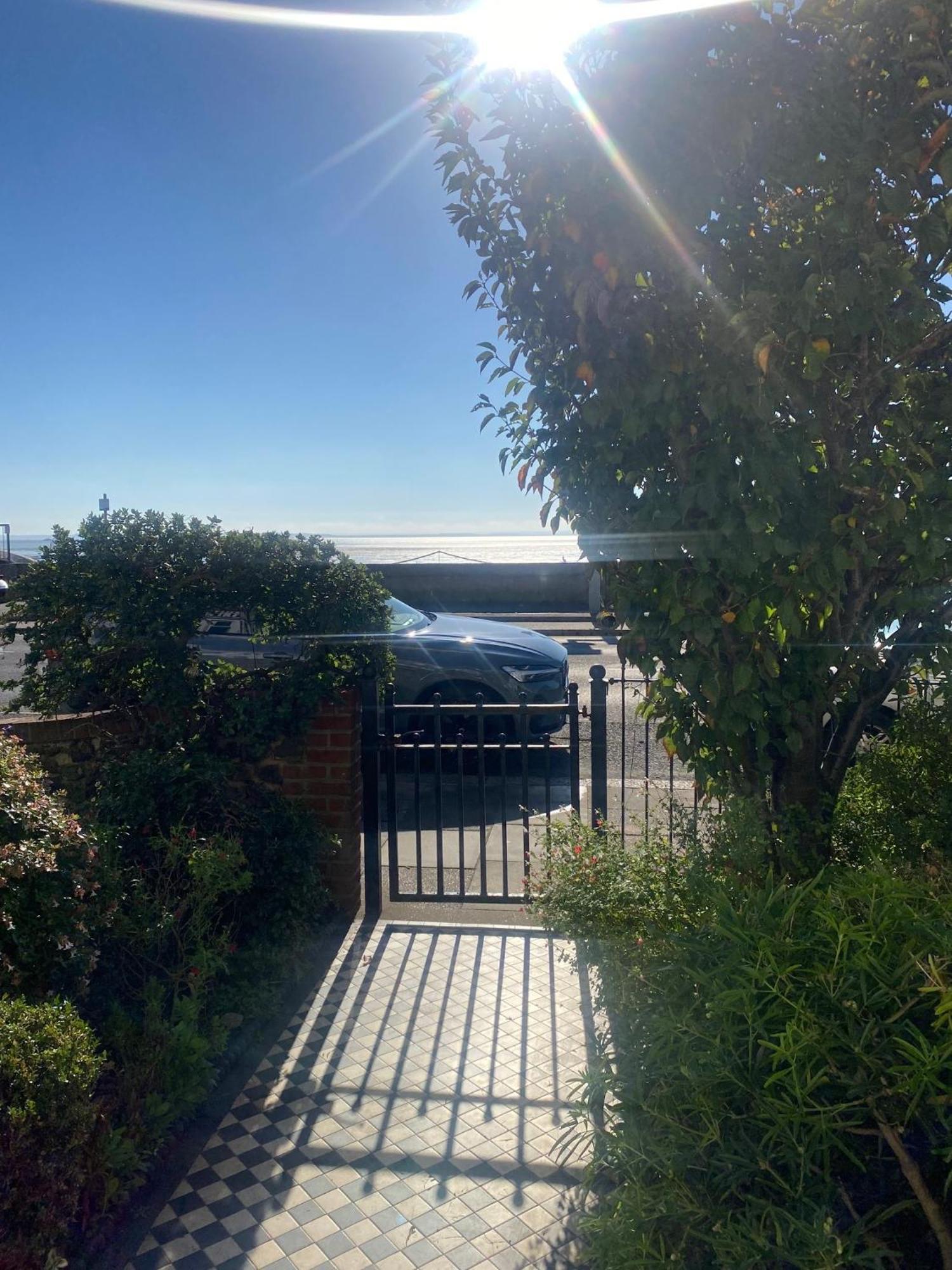 Pebbles Guest House Southend-on-Sea Exterior foto