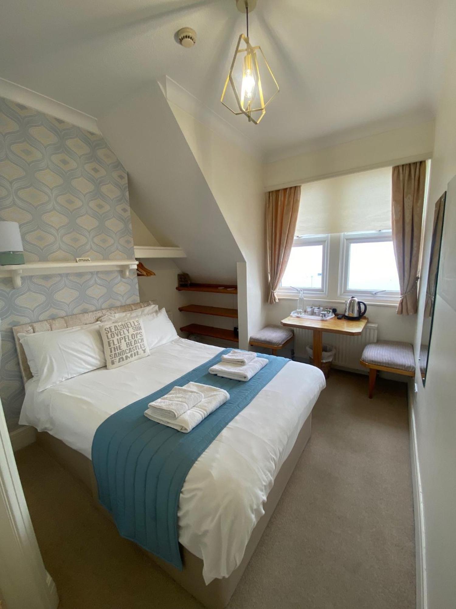 Pebbles Guest House Southend-on-Sea Zimmer foto