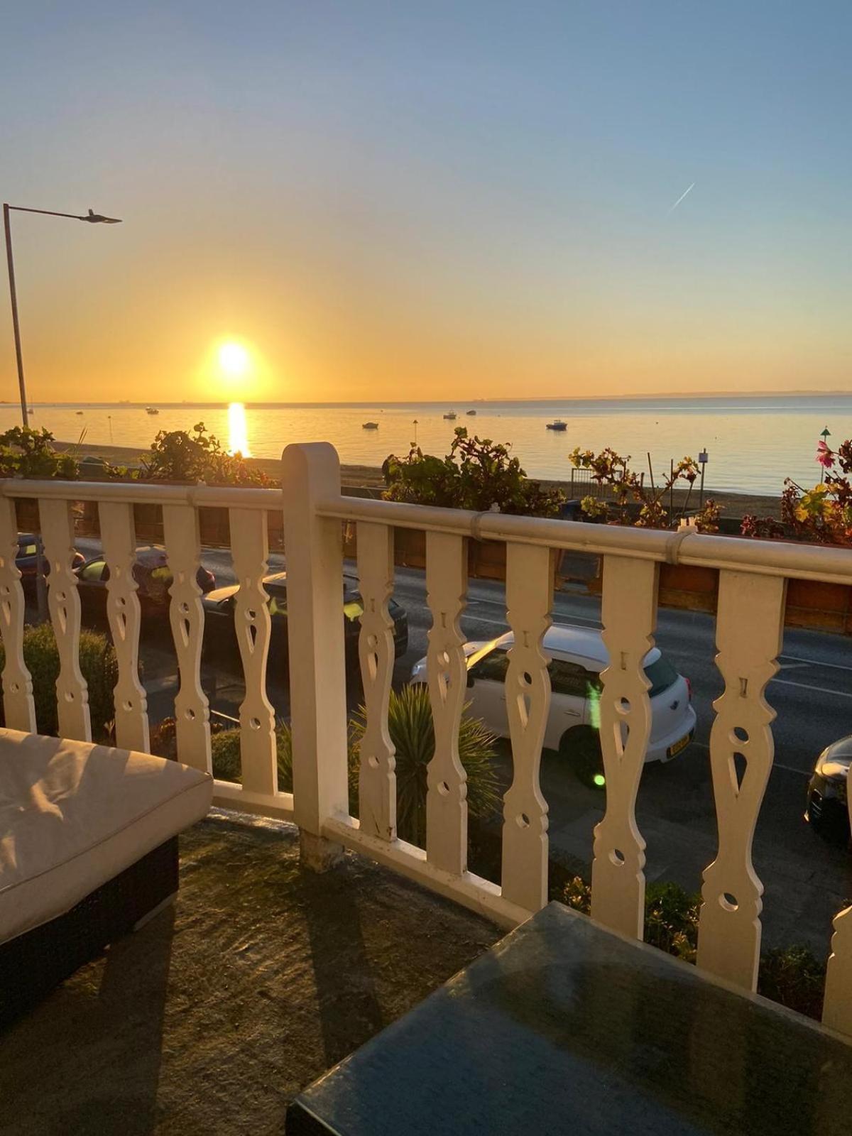 Pebbles Guest House Southend-on-Sea Zimmer foto