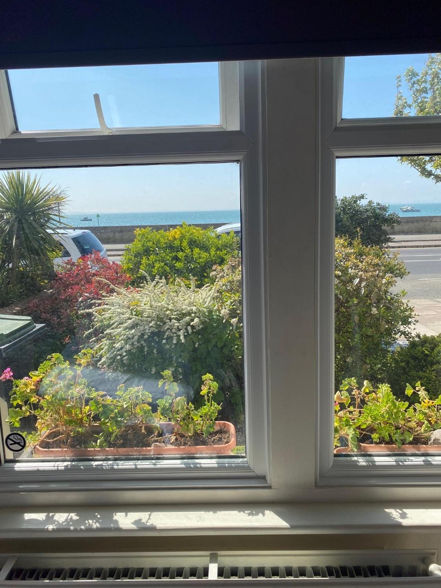 Pebbles Guest House Southend-on-Sea Zimmer foto